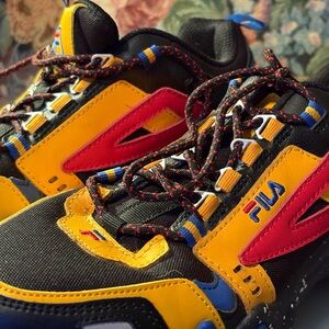 Fila Oakmont Tr Black | Yellow | Red | Royal Blue Sneakers Size 9.5